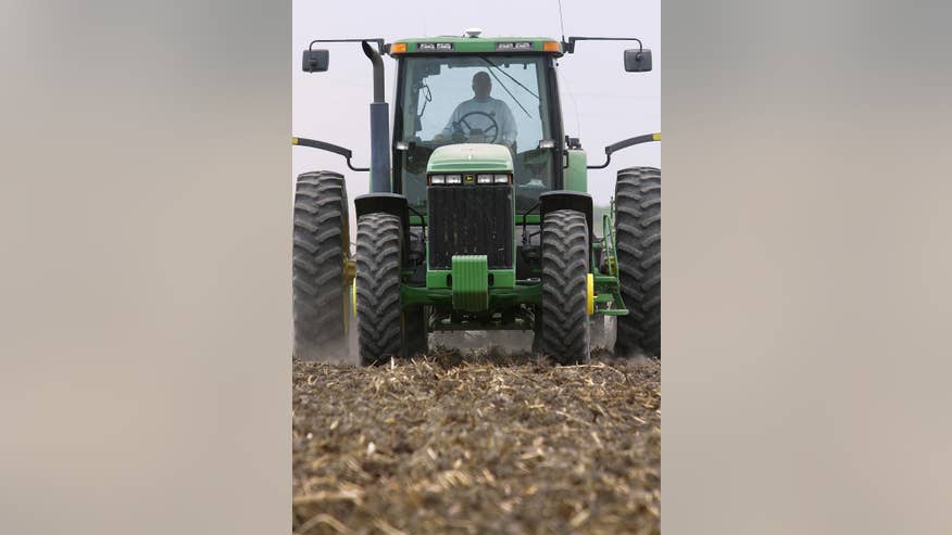 Farm_Tractor.jpg