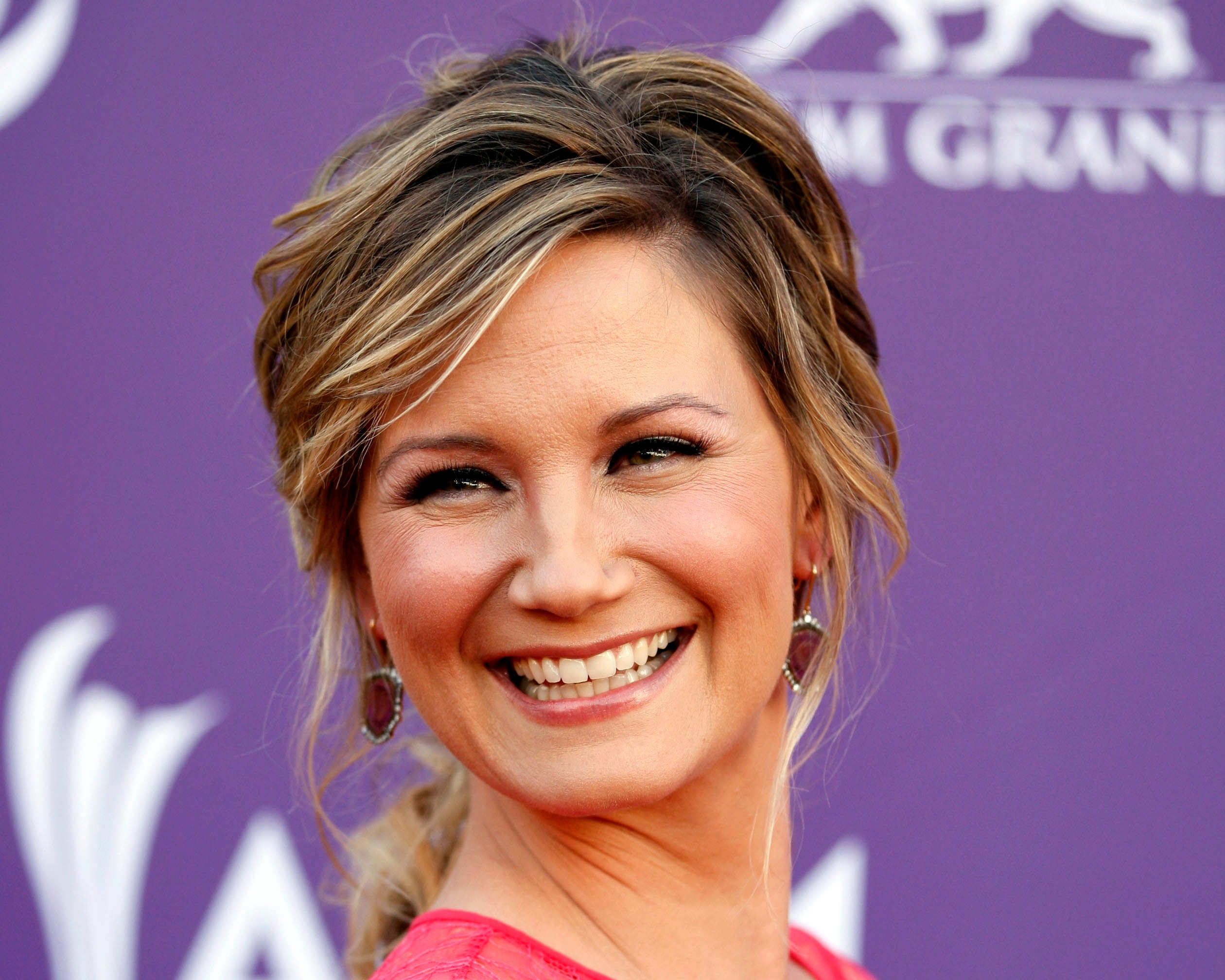 Jennifer Nettles couple