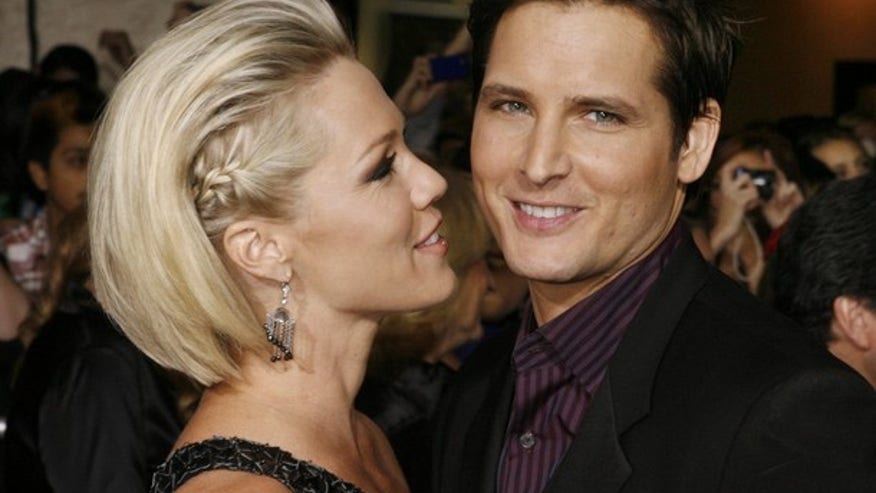 Jennie Garth and Peter Facinelli