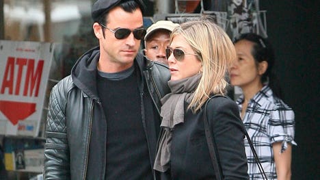 The queen ofreal estate, otherwise known as Jennifer Aniston, is at it again!