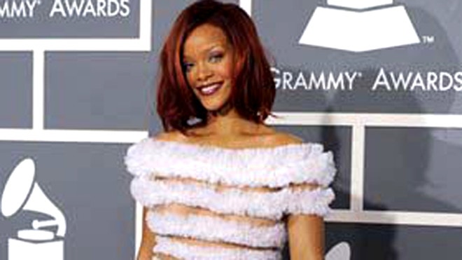 Rihanna smiling 640