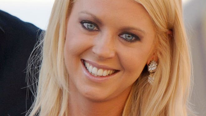 Tara Reid Smile 640