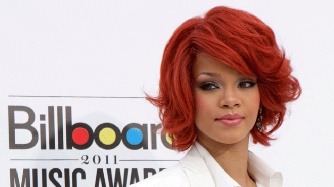rihanna billboards red carpet 640