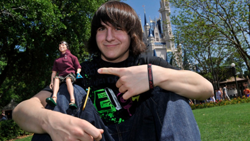 Mitchel Musso 640