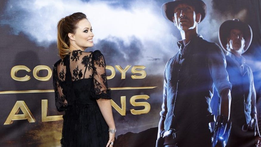 OliviaCowboysAliens.jpg