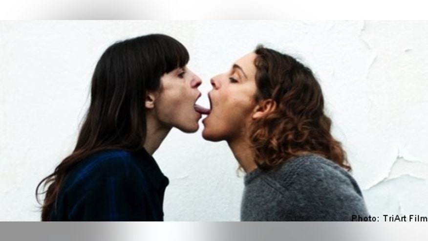 Lesbian Kiss With Tongue 94