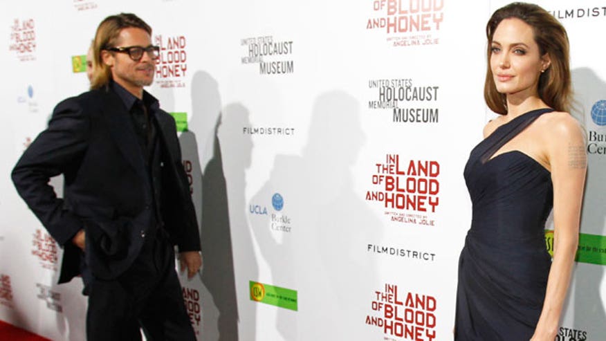 jolie pitt 2011 red carpet 640