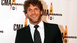 >Country singer Billy Currington has pleaded no contest months after he was charged with threatening a 70-year-old tour boat captain.