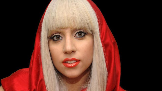 LadyGagaSnood640