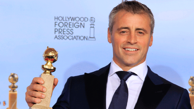 matt leblanc with golden globe 640