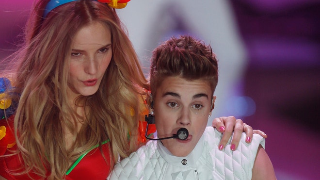 victorias secret Justin Bieber 2012 Reuters.JPG