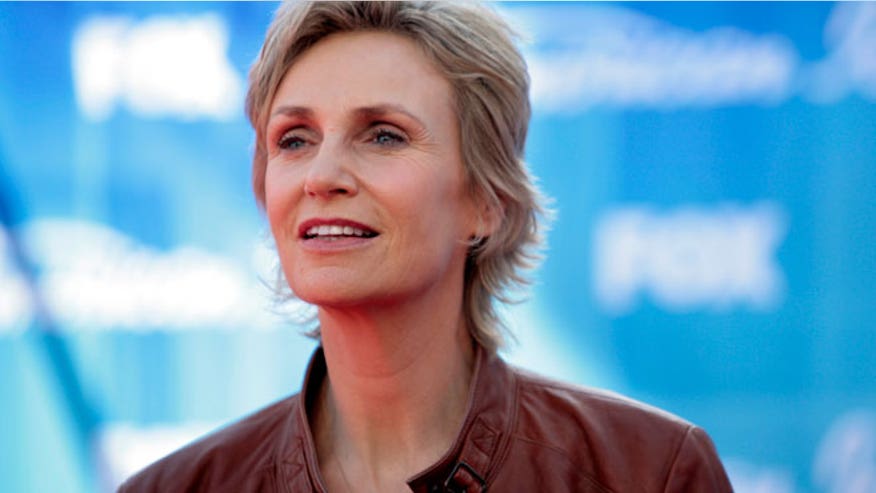 JaneLynch660.jpg