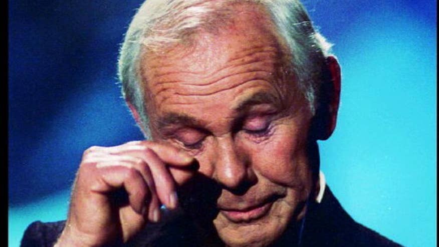 Johnny+Carson+Death+Photos Johnny Carson': New book paints fearless, tortured, gun-toting king ...