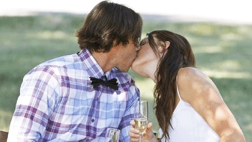 ben courtney kiss bachelor 640