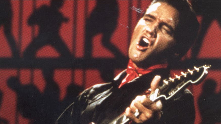 elvis-presley-performing-young-660.jpg