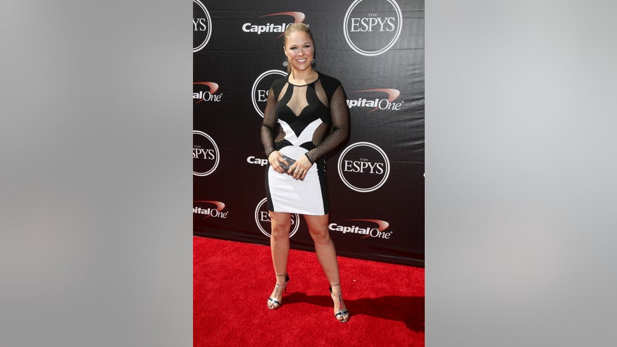 rousey glam reuters.jpg