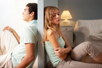 Study finds breakups hurt women more, but men feel the loss longer