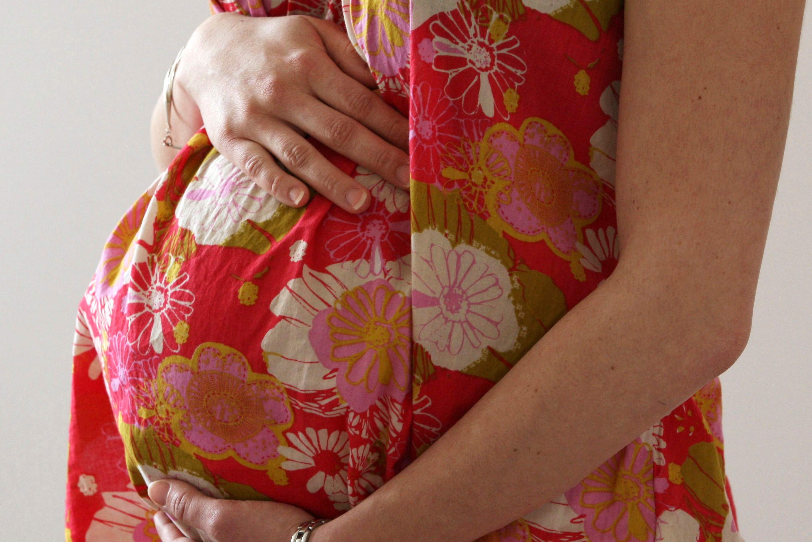 12 ways to have a happy pregnancy