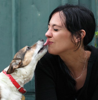 dog kiss
