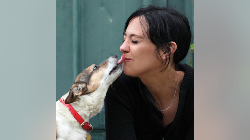 dog kiss