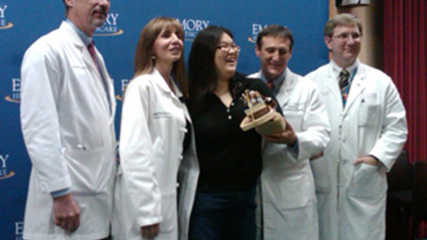 handtransplant320.jpg