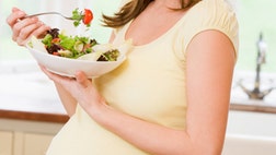 >When a woman is pregnant, we’re often quick to laugh off her cravings for even the unhealthiest foods. However, pregnancy is a time to indulge in nutritionally dense sources of delicious food - and avoid unhealthy foods, as often as possible.