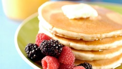 >Kick-starting your morning with a healthy breakfast is imperative — it is, after all, the most important meal of the day. Does breakfast in less than 10 minutes sound familiar? 