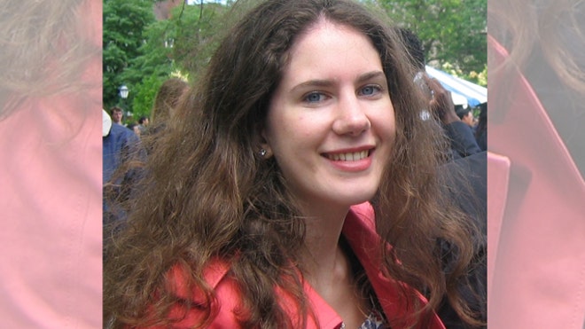 640_CaitlinParton.jpg