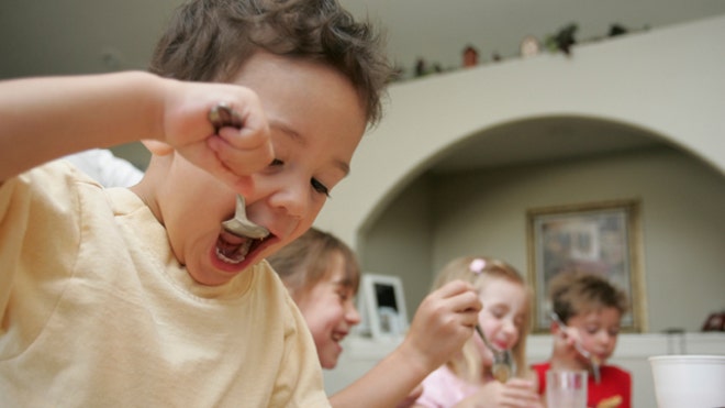 Kids eating