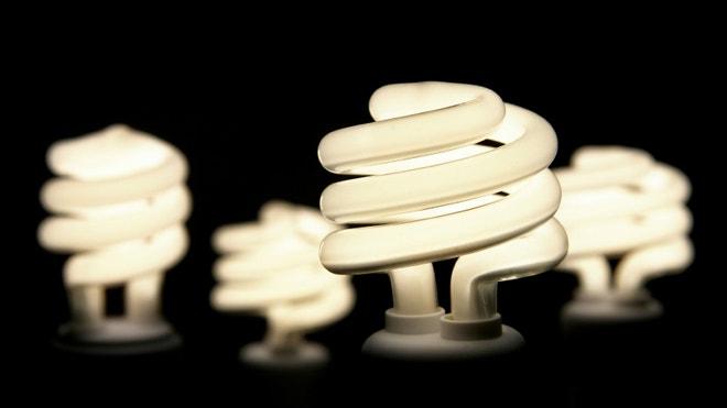 Energy efficient light bulbs could pose UV-risk to skin, trigger migraines
