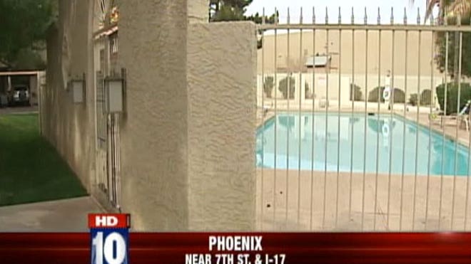 poolfence.jpg