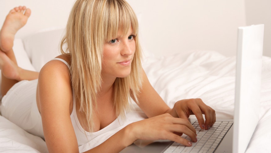 blonde_on_computer.jpg