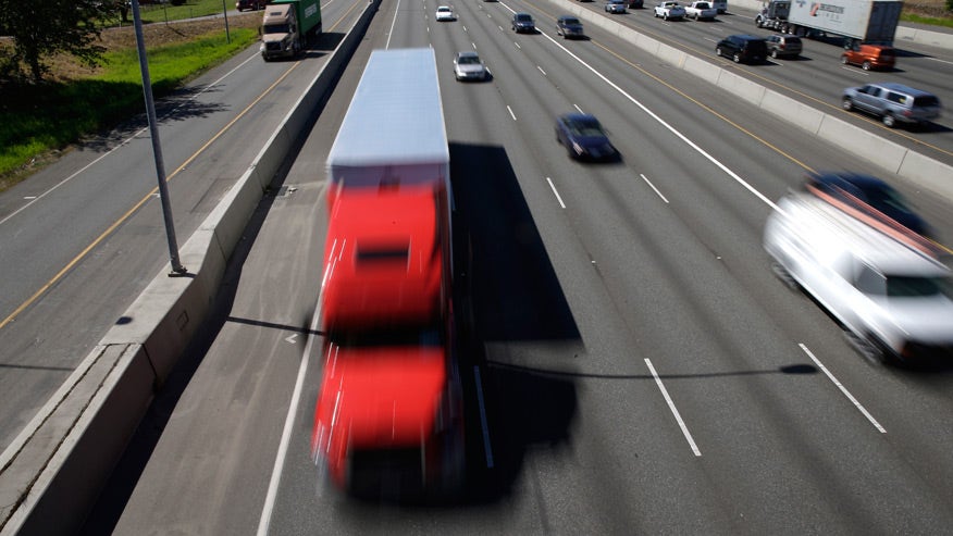 US wants to force lower speeds on truck and bus drivers