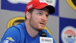 Earnhardt helps UPMC raise concussion awareness