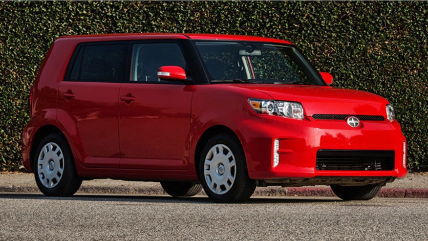 scion-xb-2013-660.jpg
