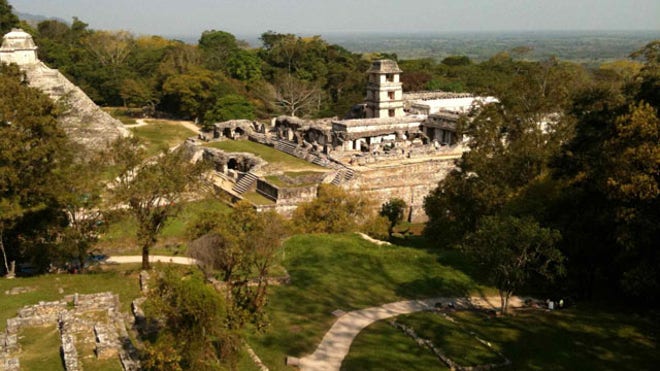 Mayan_ruins_apocalypse_tourism_Shannon_Kring_Buset.JPG