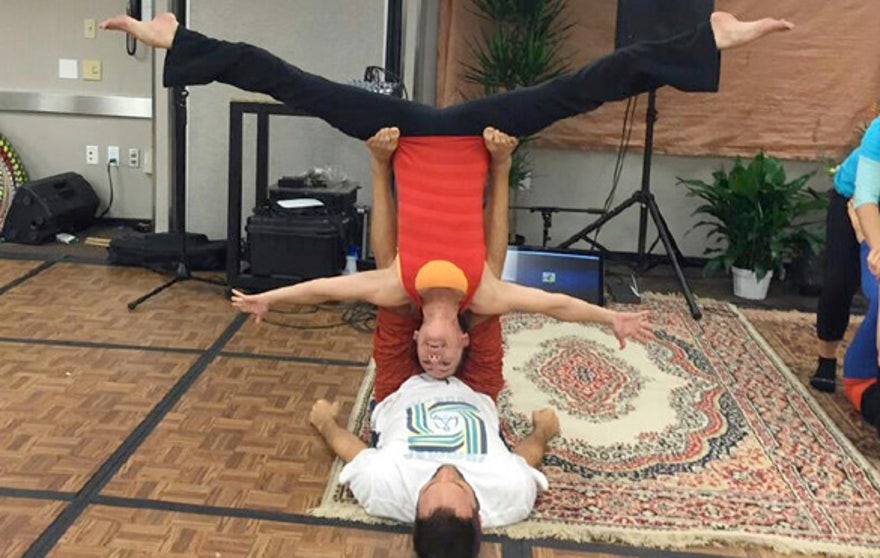 acroyoga1.jpg