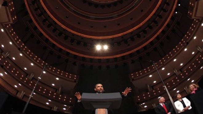 Obama_arshtctrR.jpg