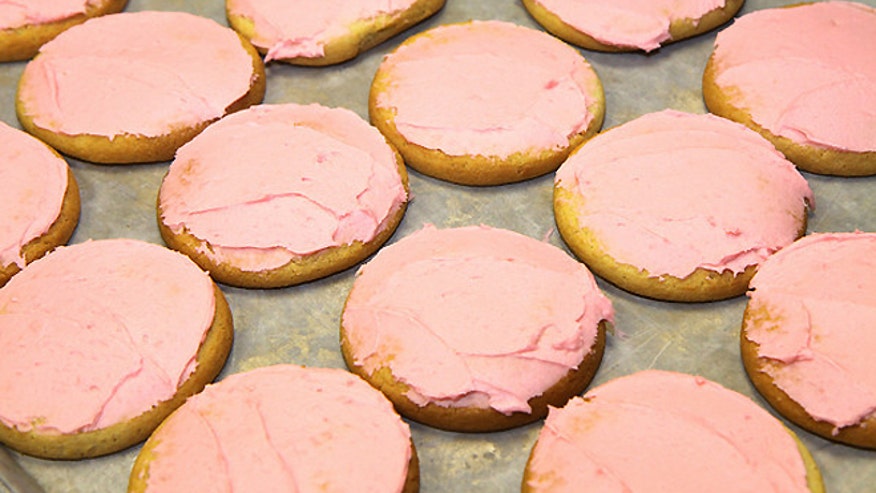 660-pink-cookie.jpg