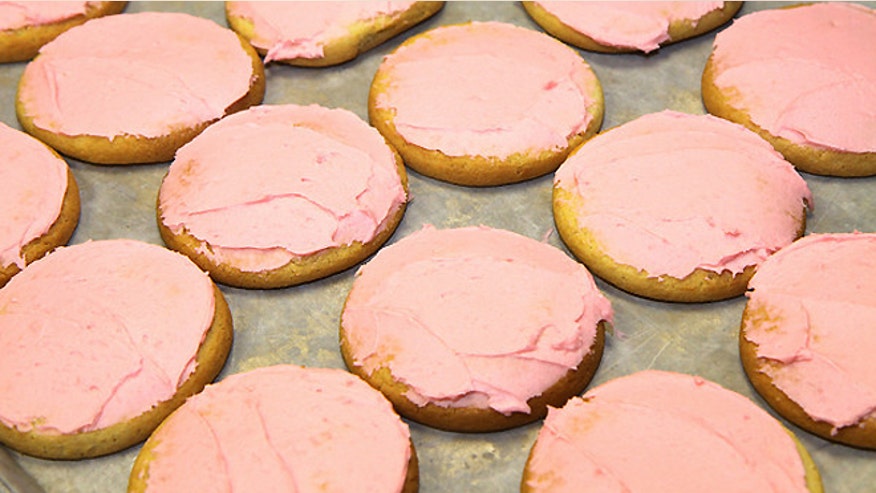 660-pink-cookie.jpg