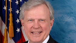 >Rep. Parker Griffith, a freshman Democrat from Alabama, announced Tuesday that he's switching parties to become a Republican.  