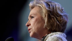 >The filmmaker who was planning to produce a controversial documentary on Hillary Clinton has pulled out of the project, claiming that Clinton aides exerted pressure on him and that dozens of potential sources refused to grant interviews.