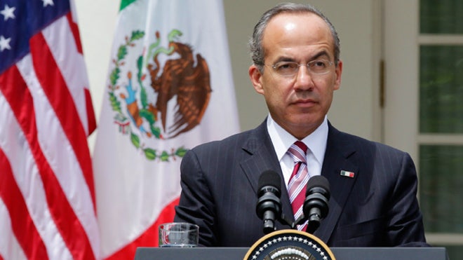 Calderon speaks at White House