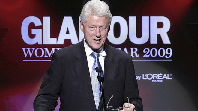 Bill Clinton presents Glamour award