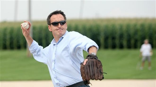 Pawlenty_080512_baseball.jpg