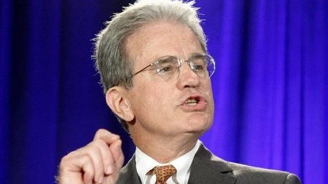 coburn_tom_110210.jpg