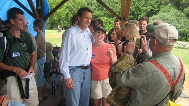 pawlenty_pose.jpg