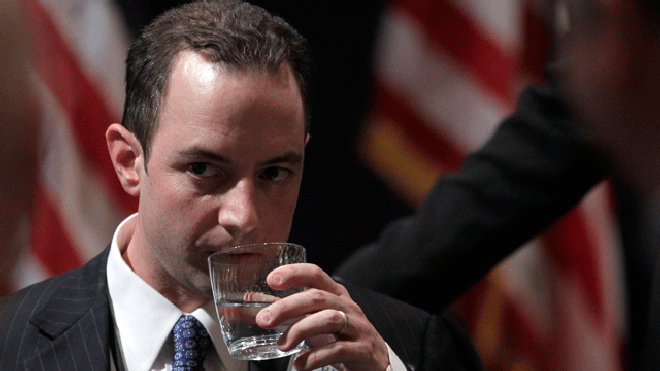 preibus-drinks-water