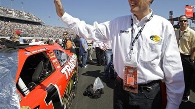 romney_nascar_022011
