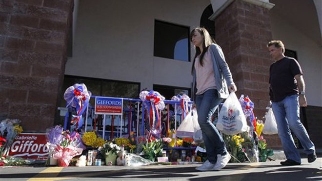safeway_giffords_011511.jpg